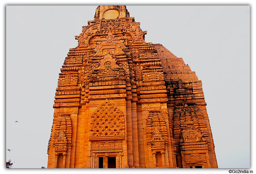 Tali Ka Mandir is popular for its Dravidian form of its spire
